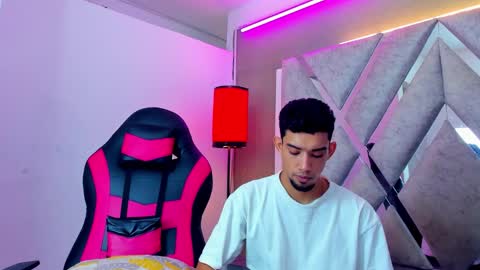 prince_arthur77 online show from 01-18-26, 01:15