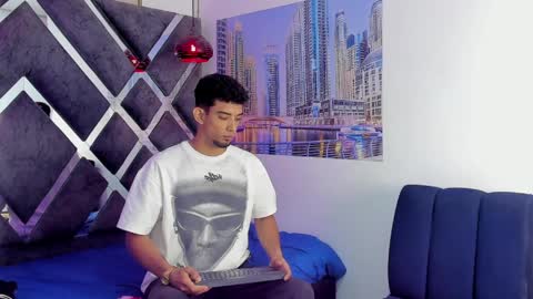 prince_arthur77 online show from 04-11-26, 02:54