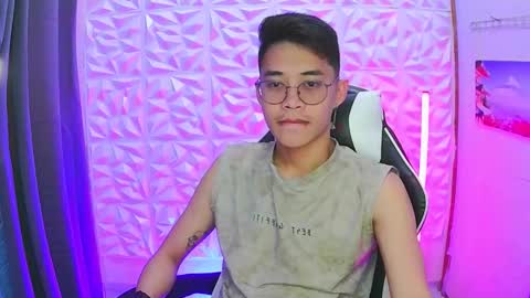 Snapshot of prince_harrison chatting on 11-10-25, 04:33 prince_harrison online show from 11-10-25, 04:33