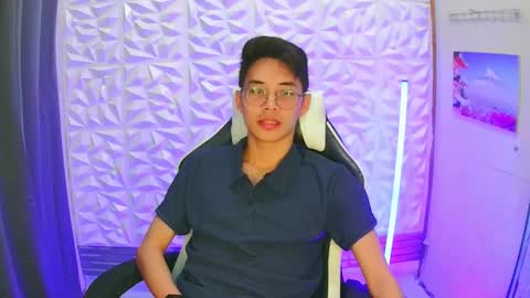 Snapshot of prince_harrison chatting on 12-02-25, 06:36 prince_harrison online show from 12-02-25, 06:36