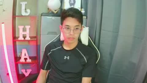 Snapshot of prince_harrison chatting on 12-03-25, 05:00 prince_harrison online show from 12-03-25, 05:00