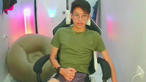 Snapshot of prince_harrison chatting on 02-16-26, 11:01 prince_harrison online show from 02-16-26, 11:01