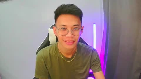 Snapshot of prince_harrison chatting on 02-22-26, 06:28 prince_harrison online show from 02-22-26, 06:28