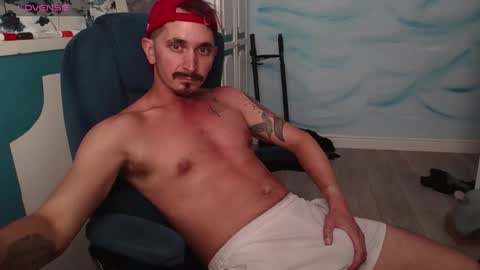 Riffraff online show from 08-04-26, 12:08