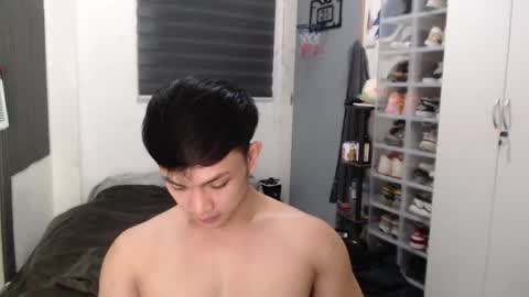 Snapshot of princeadrianx chatting on 04-28-26, 05:51 Prince Adrian online show from 04-28-26, 05:51