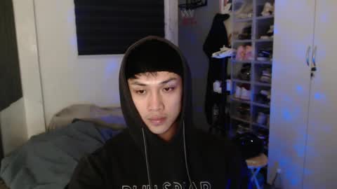 Snapshot of princeadrianx chatting on 05-04-26, 07:54 Prince Adrian online show from 05-04-26, 07:54