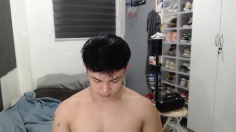 Snapshot of princeadrianx chatting on 05-05-26, 04:15 Prince Adrian online show from 05-05-26, 04:15