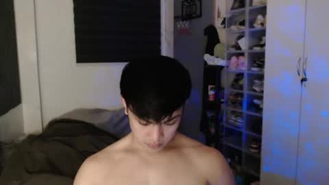 Snapshot of princeadrianx chatting on 05-26-26, 02:35 Prince Adrian online show from 05-26-26, 02:35