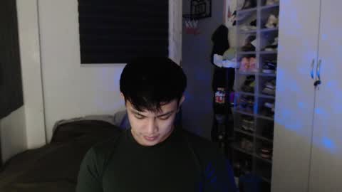 Snapshot of princeadrianx chatting on 05-28-26, 04:37 Prince Adrian online show from 05-28-26, 04:37