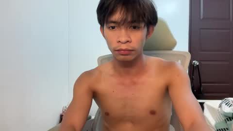 Snapshot of princecharlotte chatting on 05-08-26, 01:05 Charls online show from 05-08-26, 01:05