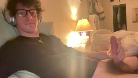 Snapshot of princespeaches chatting on 11-21-25, 12:10 Peaches online show from 11-21-25, 12:10