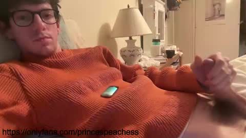 Snapshot of princespeaches chatting on 01-09-26, 11:17 Peaches online show from 01-09-26, 11:17