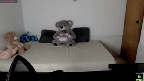 Snapshot of princess_an chatting on 05-14-26, 11:11 An online show from 05-14-26, 11:11