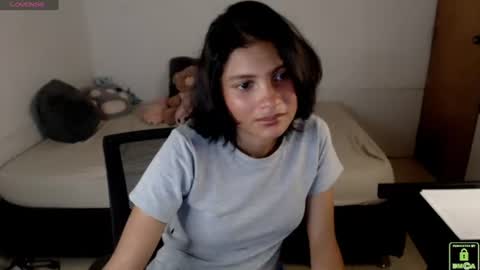 Snapshot of princess_an chatting on 06-09-26, 07:58 An online show from 06-09-26, 07:58