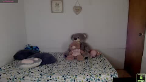 Snapshot of princess_an chatting on 06-22-26, 08:06 An online show from 06-22-26, 08:06