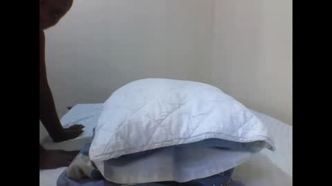 Snapshot of princess_cutie chatting on 02-06-26, 09:12 princess online show from 02-06-26, 09:12