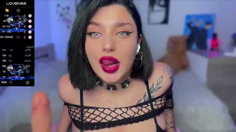 Snapshot of princess_linlin chatting on 02-24-25, 01:24 Lina online show from 02-24-25, 01:24