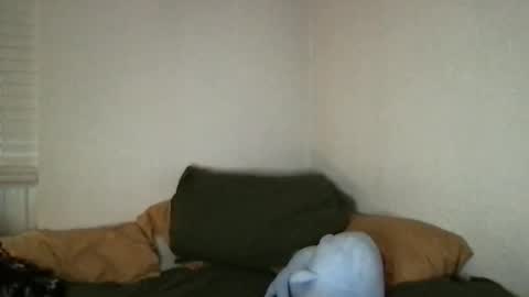 Snapshot of princess_liz chatting on 04-09-26, 02:00 Lizzie online show from 04-09-26, 02:00