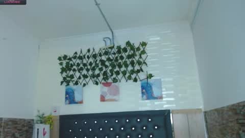 Snapshot of princess_martinez chatting on 01-21-25, 03:32 Princess Martinez online show from 01-21-25, 03:32