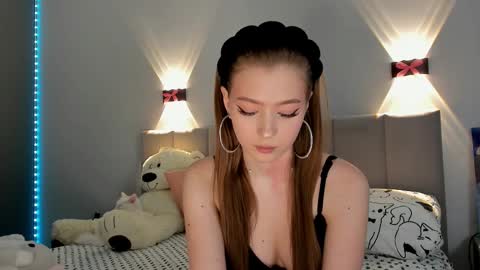 Princess Diana online show from 02-09-25, 10:32