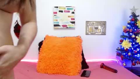 Rose online show from 12-14-24, 01:28