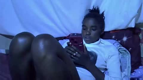 Snapshot of princess_scovia chatting on 10-14-25, 06:58 princess_scovia online show from 10-14-25, 06:58