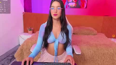 Mia online show from 06-16-26, 01:30