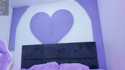 Mia online show from 07-14-26, 02:05
