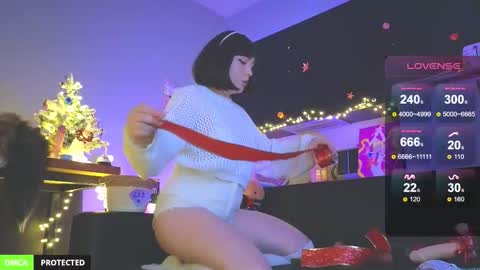 Yo Im Sofiee online show from 12-22-25, 04:48