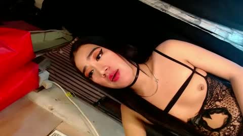 Snapshot of princess_thea123 chatting on 12-22-24, 07:00 My Love online show from 12-22-24, 07:00