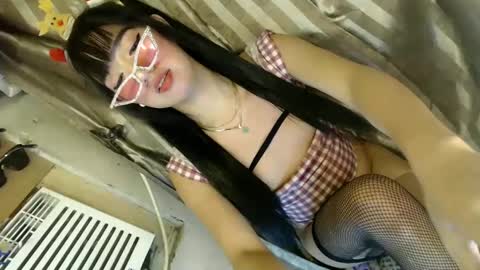 Snapshot of princess_thea123 chatting on 01-27-25, 04:41 My Love online show from 01-27-25, 04:41