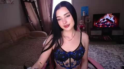 princessamira1 online show from 04-15-26, 08:21