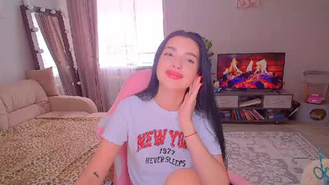 princessamira1 online show from 08-08-26, 06:48