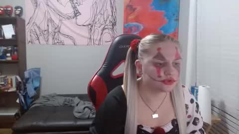 Will and Kaley online show from 11-01-25, 08:38