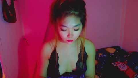 Snapshot of princesscutiexx chatting on 12-05-24, 02:53 Hello everyone this is your beloved Athena again I present the most comfortable and kind room I accept everyone with kindness online show from 12-05-24, 02:53