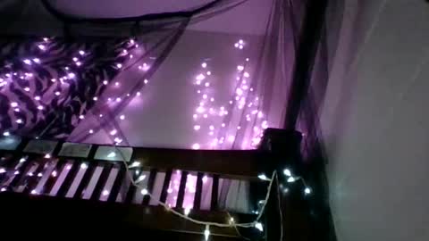 Holly love online show from 10-30-25, 05:20