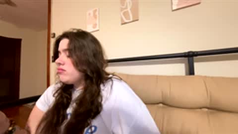 Snapshot of princesslaylaa chatting on 02-22-26, 12:01 princessviccxo online show from 02-22-26, 12:01