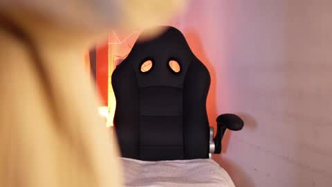 Lu online show from 04-06-26, 06:42