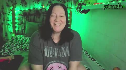 Snapshot of princesslux18 chatting on 10-03-25, 06:49 Lux Alot Luxi online show from 10-03-25, 06:49