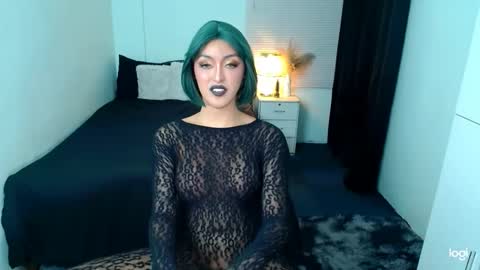 Snapshot of princessofcums69 chatting on 03-10-25, 12:15 Love online show from 03-10-25, 12:15