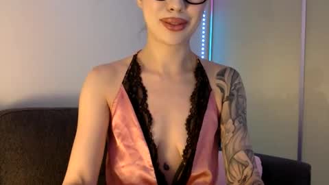 Snapshot of princesspinkypie444 chatting on 02-08-26, 09:23 PrincessPinky444 online show from 02-08-26, 09:23