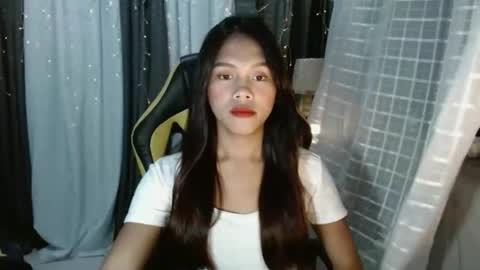 Snapshot of princessrynn chatting on 11-13-25, 08:57 princessrynn online show from 11-13-25, 08:57