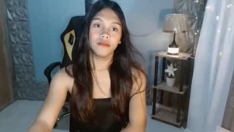 Snapshot of princessrynn chatting on 12-05-25, 10:24 princessrynn online show from 12-05-25, 10:24