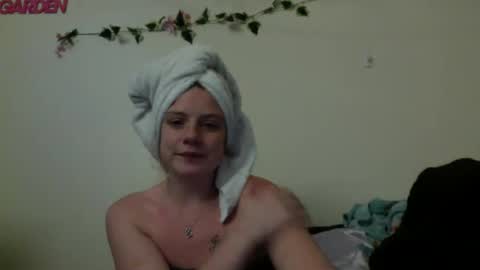 Snapshot of princesssnowflk84 chatting on 06-22-26, 06:38 princesssnowflk84 online show from 06-22-26, 06:38