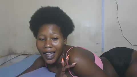 Snapshot of princesssweetass2 chatting on 10-06-25, 09:45 FENNY online show from 10-06-25, 09:45