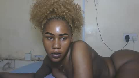 FENNY online show from 11-04-25, 02:05