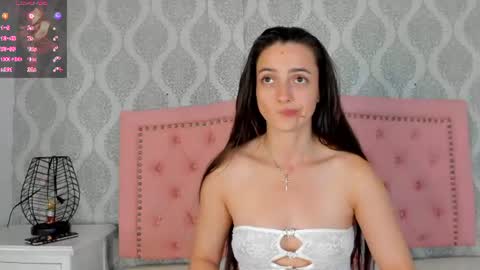 Snapshot of princsgirl_ chatting on 07-20-26, 05:26 Marcela online show from 07-20-26, 05:26