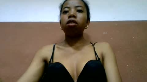 prisca880319 online show from 07-29-26, 03:04