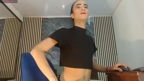 priscilarainbow online show from 01-13-25, 07:53