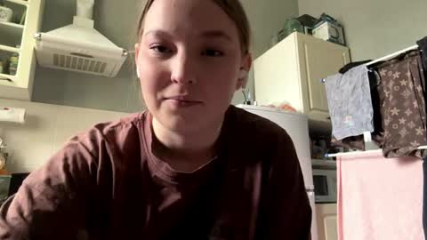 Snapshot of priscillalucke chatting on 03-24-26, 11:04 Mia online show from 03-24-26, 11:04